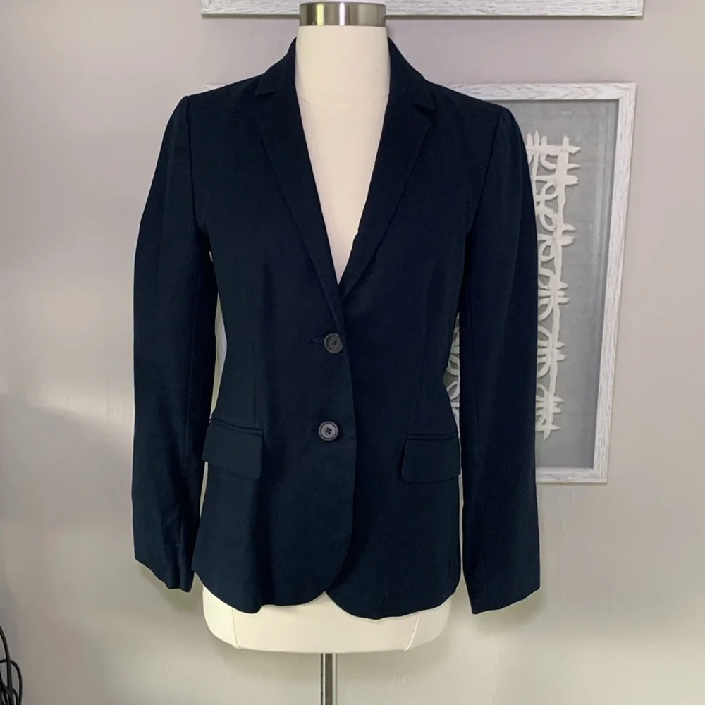 J Crew classic navy blazer size 4